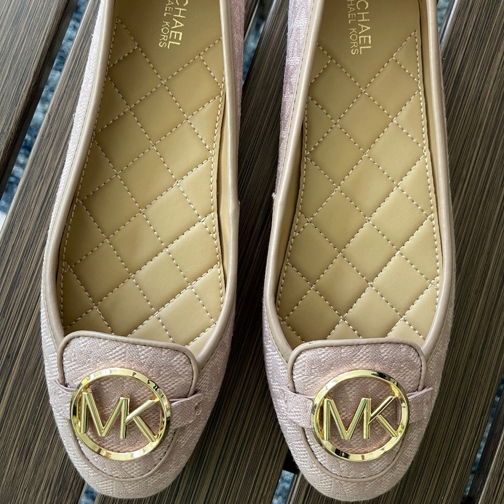 Michael Kors Lillie Moc Soft Fawn/Pink size 6 1/2